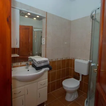 Teubel Apartman - 2 Apartman Apartment *